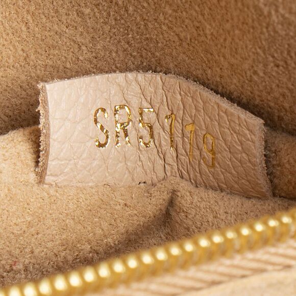 Louis Vuitton Calfskin Monogram Canvas On My Side MM Tote - Picture 6 of 16